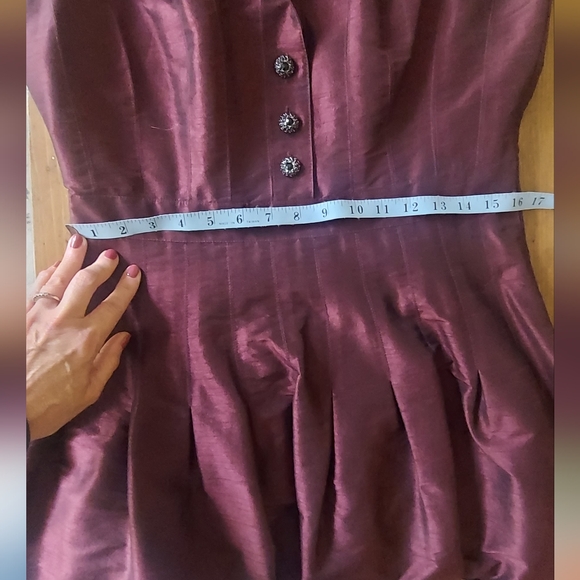 Anik Boutique Burgundy Formal Cocktail Dress Size 10, black lace at hem - Picture 7 of 8